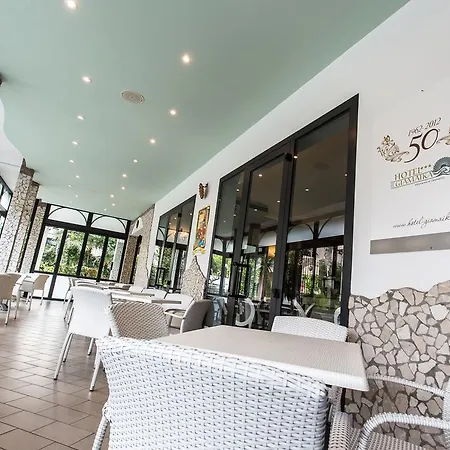 Hotel Giamaika Cesenatico